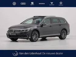 Grijs, metallic lak Gebruikt 2023 VW Passat Business Stationwagen | € 38.440 (Eerlijke prijs)