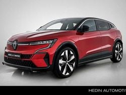 Rood Nieuw 2025 Renault Mégane Komfort Hatchback | € 37.476 (Goede deal)