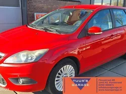 Rood Gebruikt 2009 Ford Focus Titanium Stationwagen | € 2.650 (Eerlijke prijs)