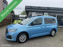 Blauw Gebruikt 2024 Ford Tourneo Connect MPV | € 35.999 (Eerlijke prijs)