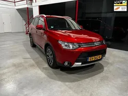 Rood Gebruikt 2015 Mitsubishi Outlander Edition SUV | € 9.999 (Eerlijke prijs)