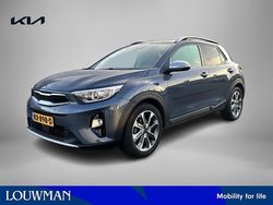 Blauw Gebruikt 2018 Kia Stonic SUV | € 16.639 (Iets duurder)