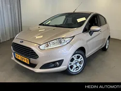 Bruin Gebruikt 2016 Ford Fiesta Titanium Hatchback | € 9.945 (Eerlijke prijs)
