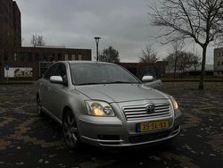 Gebruikt 2006 Toyota Avensis Luna | € 5.800 (Duur)