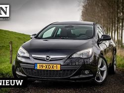Zwart Gebruikt 2012 Opel Astra GTC Sport Hatchback | € 6.940 (Eerlijke prijs)