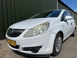 Wit Gebruikt 2008 Opel Corsa Essentia Hatchback | € 1.799 (Eerlijke prijs)