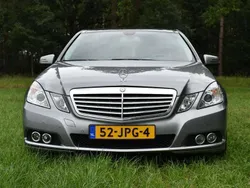 Grijs Gebruikt 2009 Mercedes E220 Sedan | € 12.500