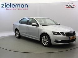 Grijs, metallic lak Gebruikt 2019 Skoda Octavia Business Line Sedan | € 10.845 (Eerlijke prijs)