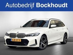 Wit Gebruikt 2023 BMW 330e M Sport Stationwagen | € 42.450 (Goede deal)