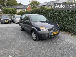 Grijs Gebruikt 2010 Ford Fusion Cool & Sound Edition MPV | € 2.445 (Eerlijke prijs)