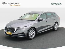 Grijs Gebruikt 2023 Skoda Octavia Business Line Stationwagen | € 24.350 (Eerlijke prijs)