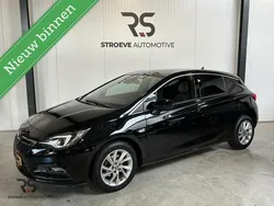 Zwart Gebruikt 2018 Opel Astra Innovation Hatchback | € 13.950 (Duur)