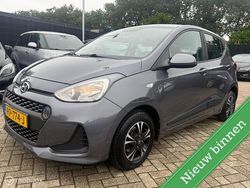Grijs Gebruikt 2018 Hyundai i10 Premium Hatchback | € 8.949 (Eerlijke prijs)