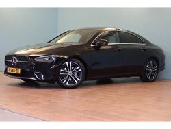 Zwart Gebruikt 2024 Mercedes CLA180 Luxury Sedan | € 36.900