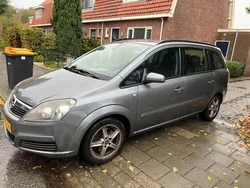 Grijs Gebruikt 2005 Opel Zafira Executive MPV | € 1.499 (Eerlijke prijs)