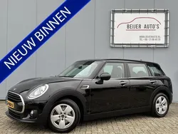 Zwart, metallic lak Gebruikt 2018 Mini Cooper Clubman Business Stationwagen | € 16.495 (Eerlijke prijs)