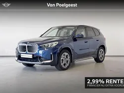 Phytonicblau metallic (blauw metallic) Gebruikt 2025 BMW iX1 xLine SUV | € 54.336