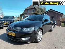 Zwart Gebruikt 2014 Skoda Octavia Business Line Stationwagen | € 10.690 (Duur)