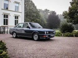 Blauw Gebruikt 1986 BMW M535 Sedan | € 25.535