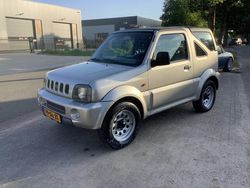 Grijs, metallic lak Gebruikt 2001 Suzuki Jimny SUV | € 7.995 (Eerlijke prijs)