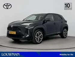 Zwart Gebruikt 2022 Toyota Yaris Cross Executive SUV | € 27.945 (Eerlijke prijs)