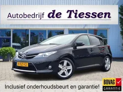 Zwart Gebruikt 2014 Toyota Auris Hatchback | € 12.945 (Eerlijke prijs)