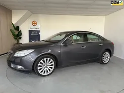 Grijs Gebruikt 2011 Opel Insignia Cosmo Sedan | € 8.950 (Eerlijke prijs)