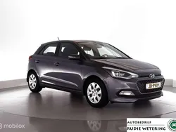 Grijs Gebruikt 2016 Hyundai i20 Hatchback | € 8.950 (Eerlijke prijs)