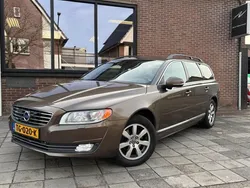 Bruin Gebruikt 2014 Volvo V70 Summum Stationwagen | € 6.500 (Eerlijke prijs)