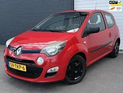 Rood Gebruikt 2012 Renault Twingo Authentique Hatchback | € 2.495 (Goede deal)