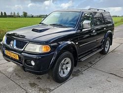 Overige Gebruikt 2005 Mitsubishi Pajero Intense SUV | € 4.250 (Eerlijke prijs)