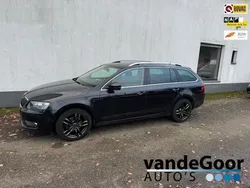 Zwart, metallic lak Gebruikt 2016 Skoda Octavia Business Line Stationwagen | € 9.950 (Eerlijke prijs)