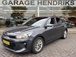 Grijs Gebruikt 2017 Kia Rio First Edition Hatchback | € 13.445 (Eerlijke prijs)