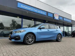 Blauw Gebruikt 2020 BMW 118 Executive Hatchback | € 22.495 (Goede deal)