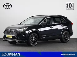 Attitude black metallic (donker zwart metallic) Nieuw 2025 Toyota RAV4 Sport SUV | € 59.445 (Duur)