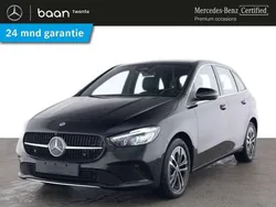 Zwart Gebruikt 2023 Mercedes B250 Luxury MPV | € 39.900