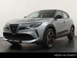 Grijs Nieuw 2024 Alfa Romeo Junior SUV | € 33.995 (Goede deal)