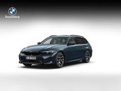 Grijs Nieuw 2025 BMW 330e M Sport Stationwagen | € 78.964 (Iets duurder)