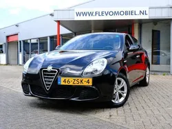 Zwart Gebruikt 2013 Alfa Romeo Giulietta Progression Hatchback | € 8.850
