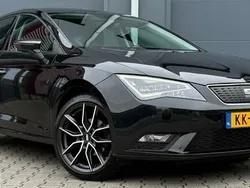 Zwart Gebruikt 2016 Seat Leon CONNECT Hatchback | € 9.950 (Eerlijke prijs)