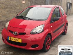 Rood Gebruikt 2010 Toyota Aygo Cool Hatchback | € 2.995 (Goede deal)