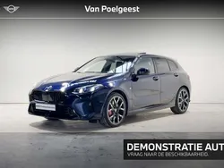 Bmw individual tansanit metallic (donker blauw metallic) Gebruikt 2025 BMW 120 M Sport Hatchback | € 49.895 (Eerlijke prijs)