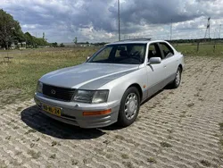 Zilver Gebruikt 1995 Lexus LS400 Sedan | € 6.999