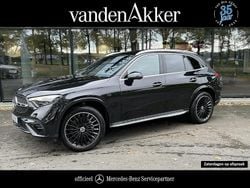 Zwart (metallic) Gebruikt 2023 Mercedes GLC300e AMG SUV | € 64.850 (Eerlijke prijs)