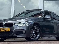 Grijs Gebruikt 2016 BMW 318 M Sport Stationwagen | € 13.244 (Eerlijke prijs)