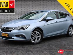 Grijs Gebruikt 2017 Opel Astra Edition Hatchback | € 12.950 (Eerlijke prijs)