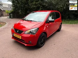 Rood, metallic lak Gebruikt 2013 Seat Mii Hatchback | € 5.249 (Eerlijke prijs)
