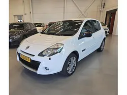 Wit Gebruikt 2010 Renault Clio II Hatchback | € 3.495 (Iets duurder)