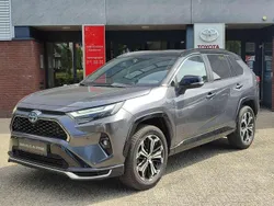 Grijs Gebruikt 2022 Toyota RAV4 Hybrid Plus SUV | € 44.900 (Iets duurder)