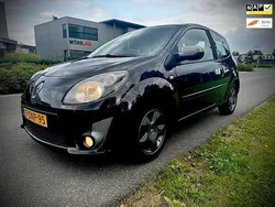 Zwart Gebruikt 2011 Renault Twingo Night&Day Hatchback | € 3.350 (Eerlijke prijs)